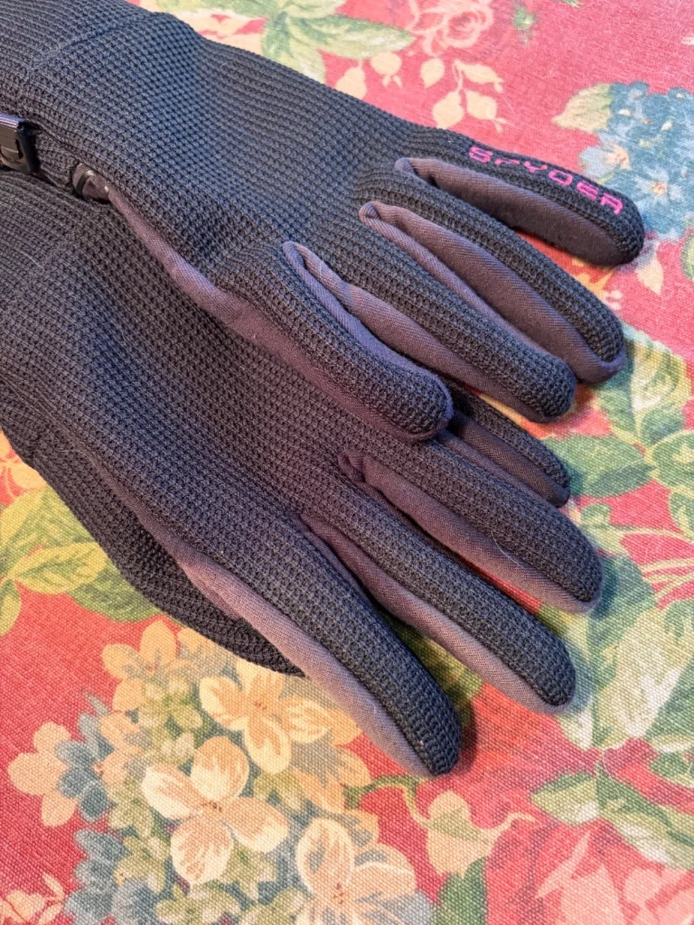 Womens Spyder winter gloves, size small